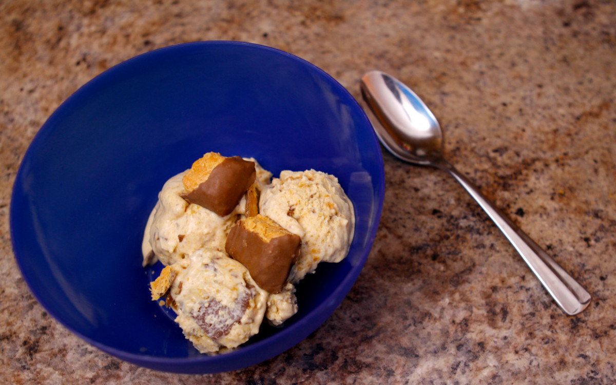 how-to-churn-your-leftover-halloween-candy-into-ice-cream