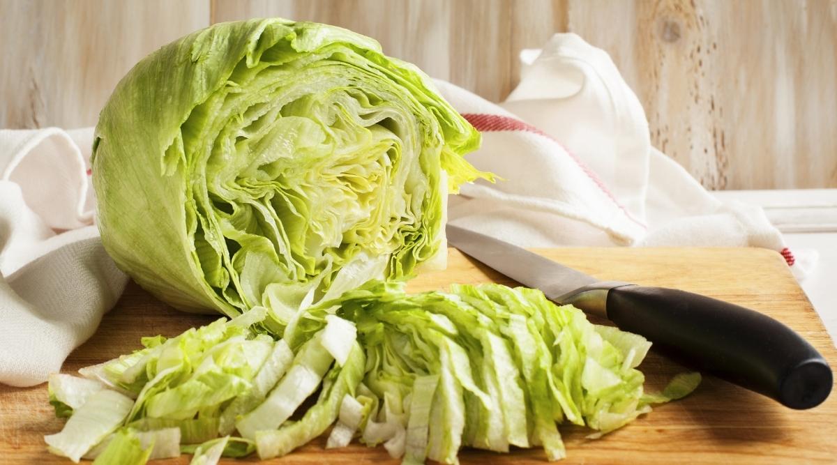 how-to-cut-a-head-of-lettuce