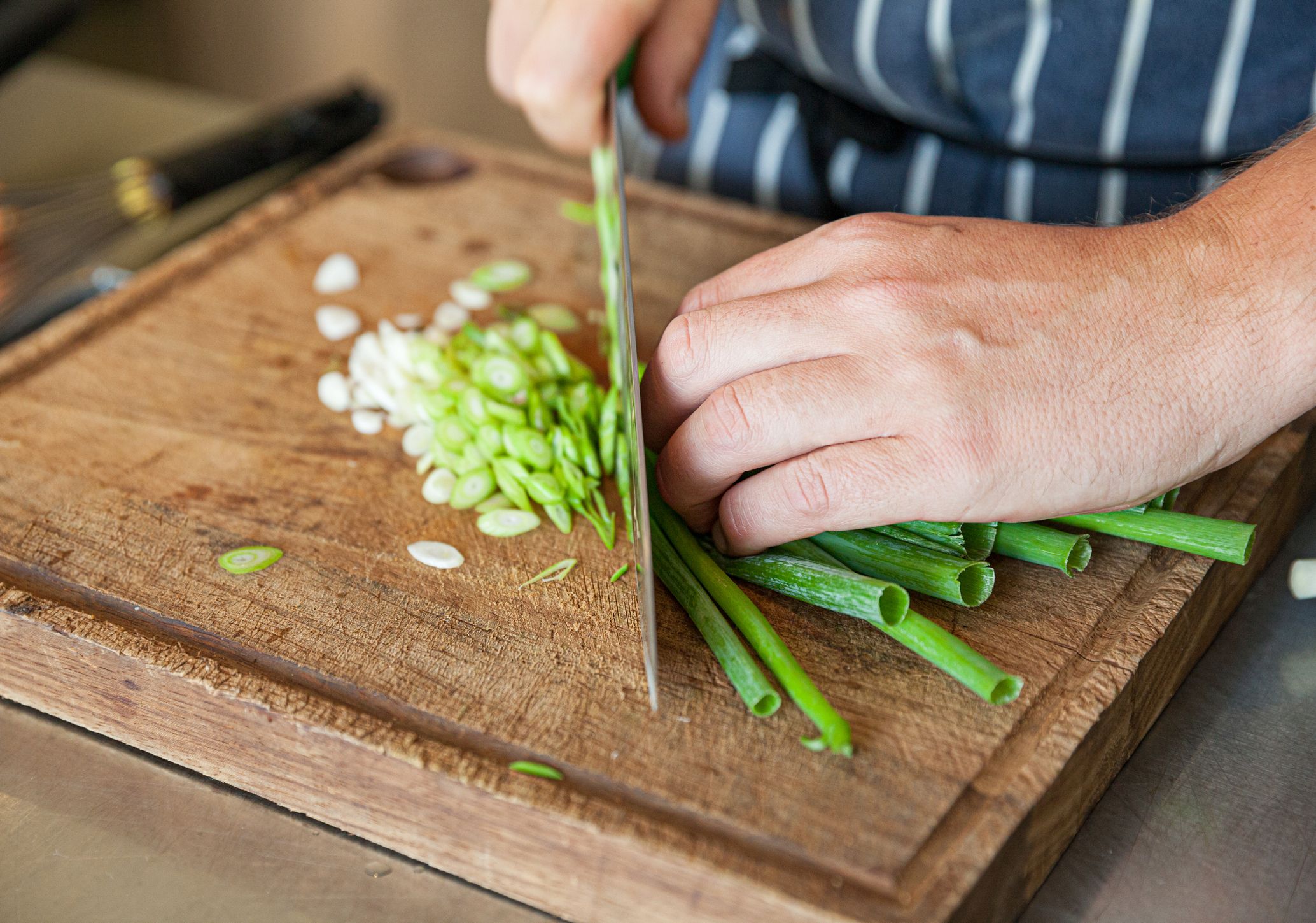 how-to-cut-a-spring-onion
