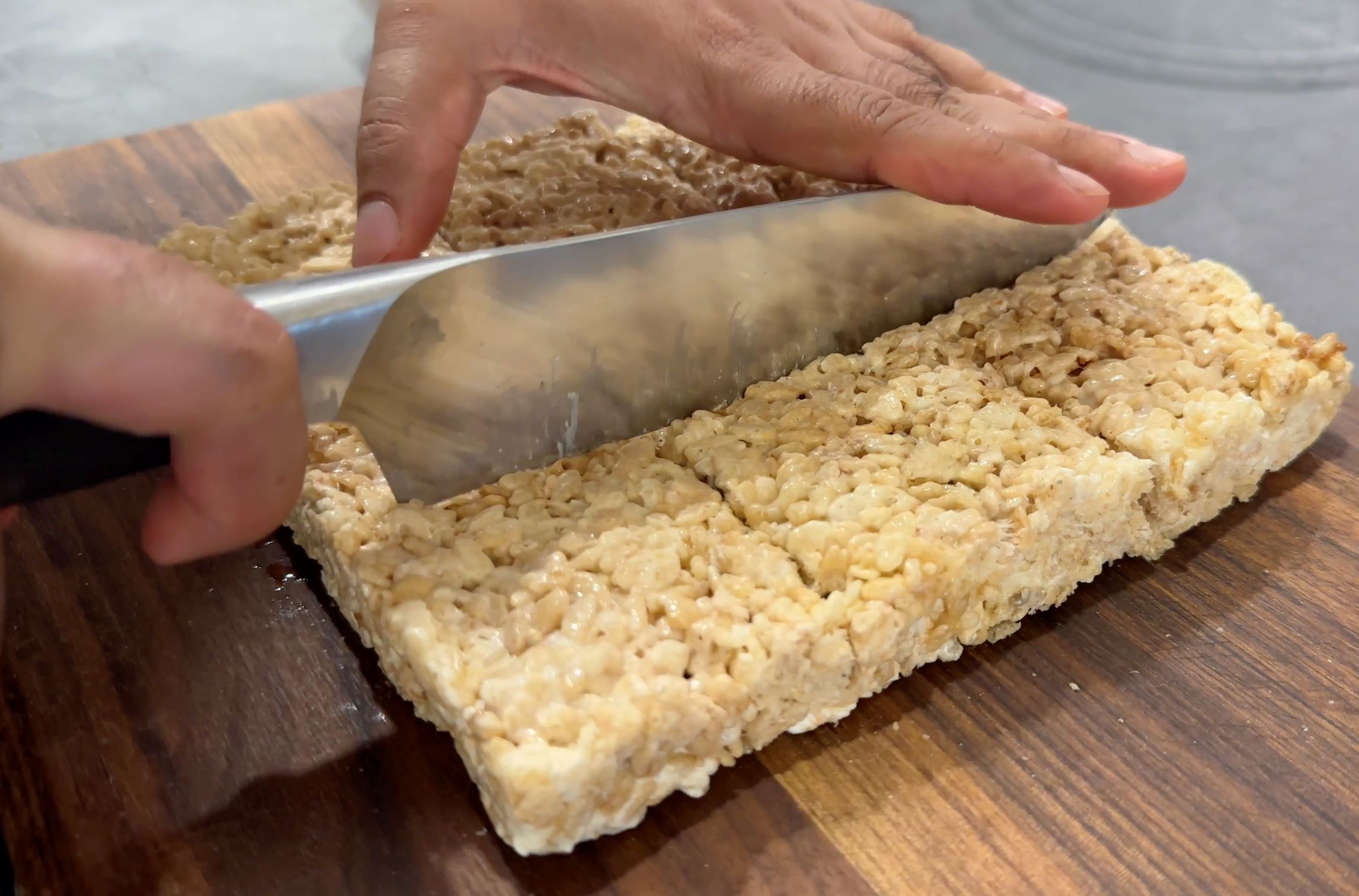 how-to-cut-rice-crispy-treats