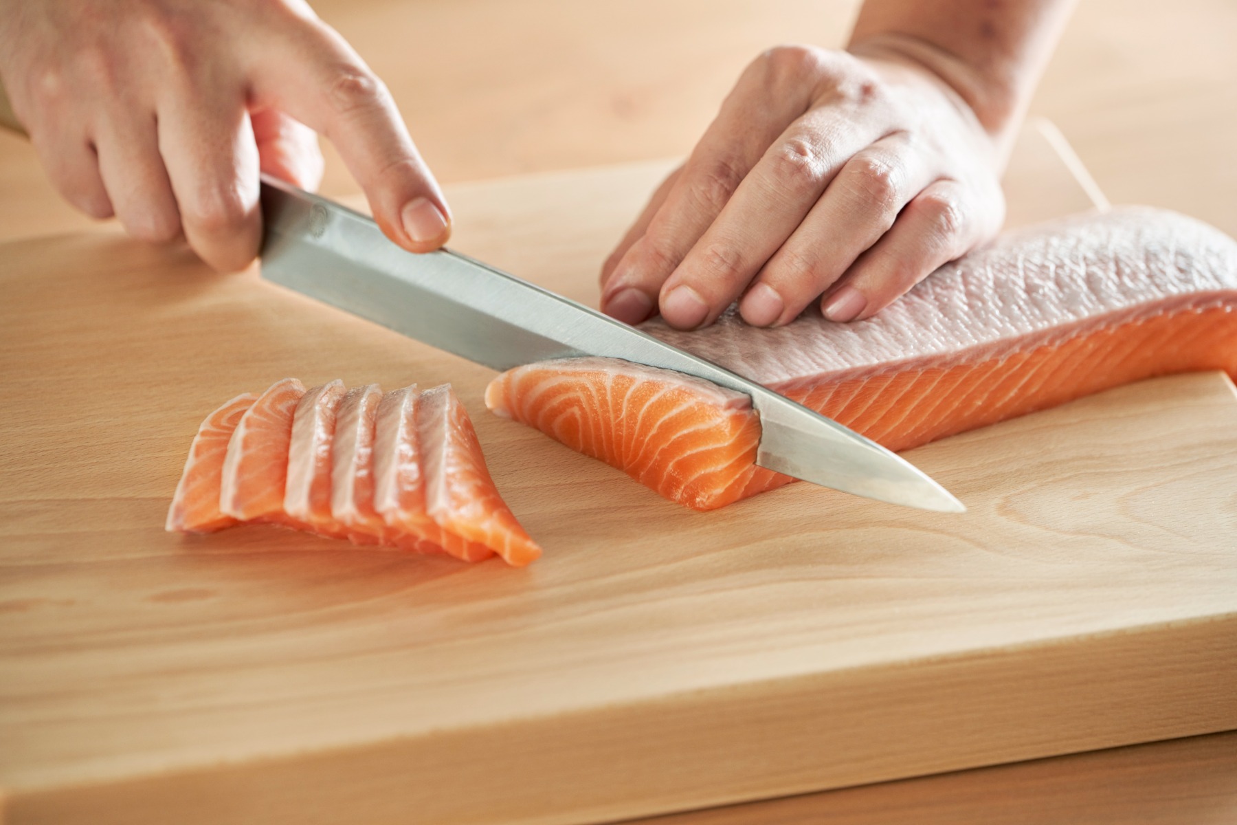 how-to-cut-salmon-for-sushi