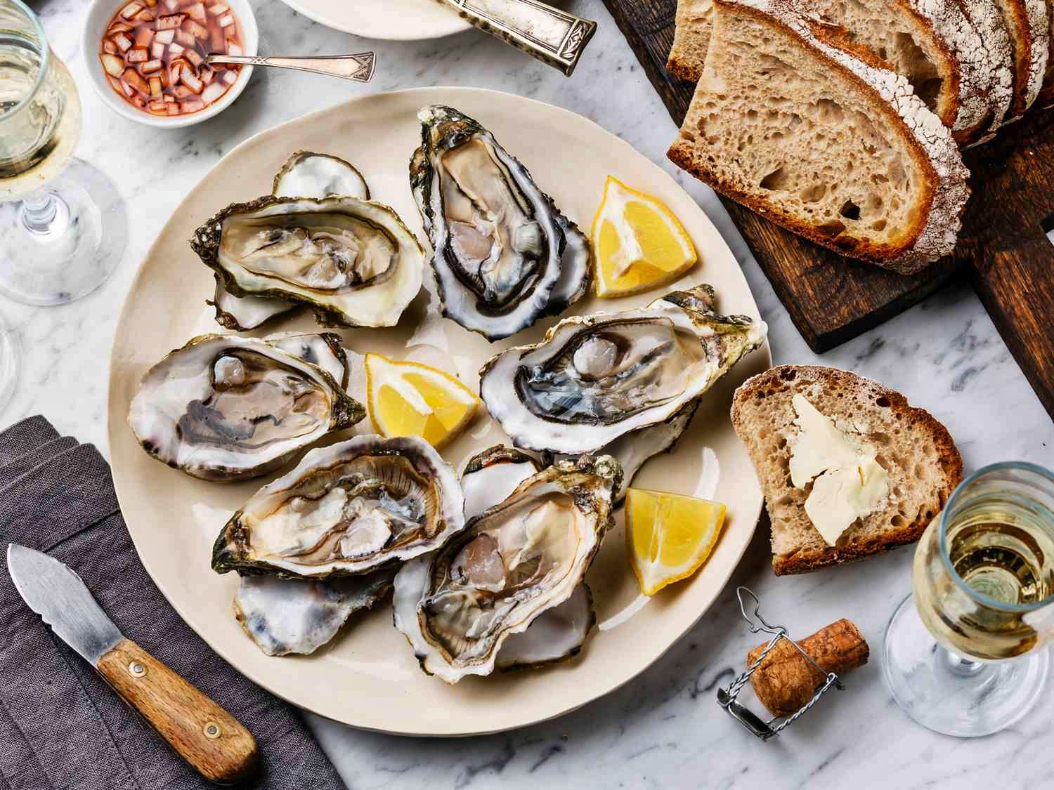 how-to-eat-oysters