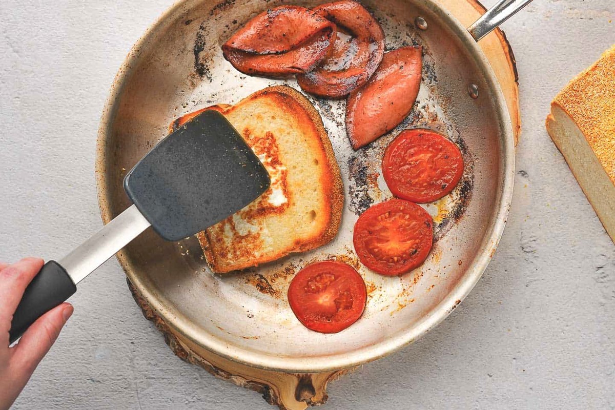 how-to-fry-bologna-on-the-stove