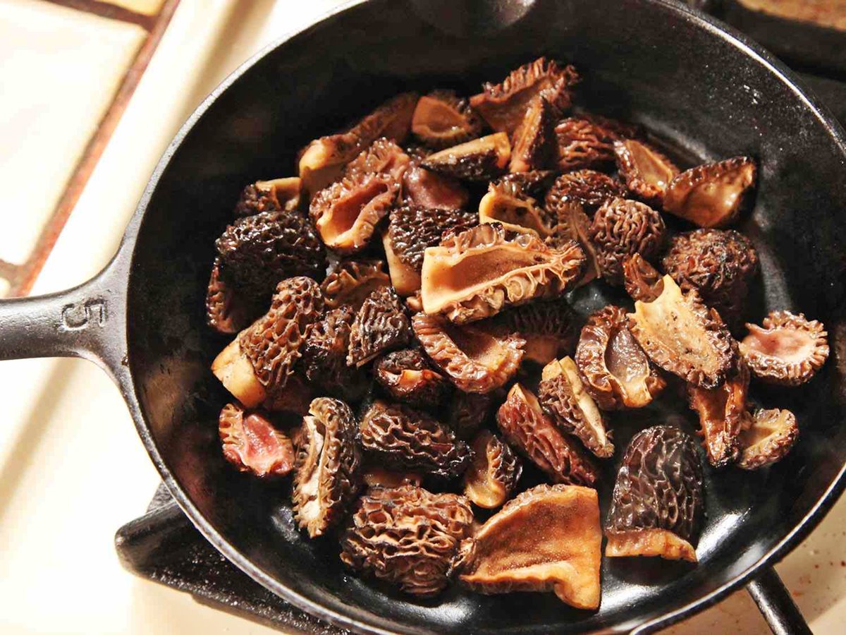 how-to-fry-morel-mushrooms-in-a-pan