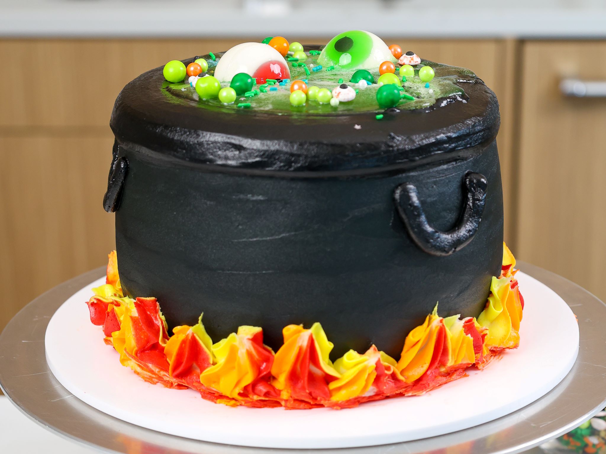 how-to-make-a-cauldron-cake