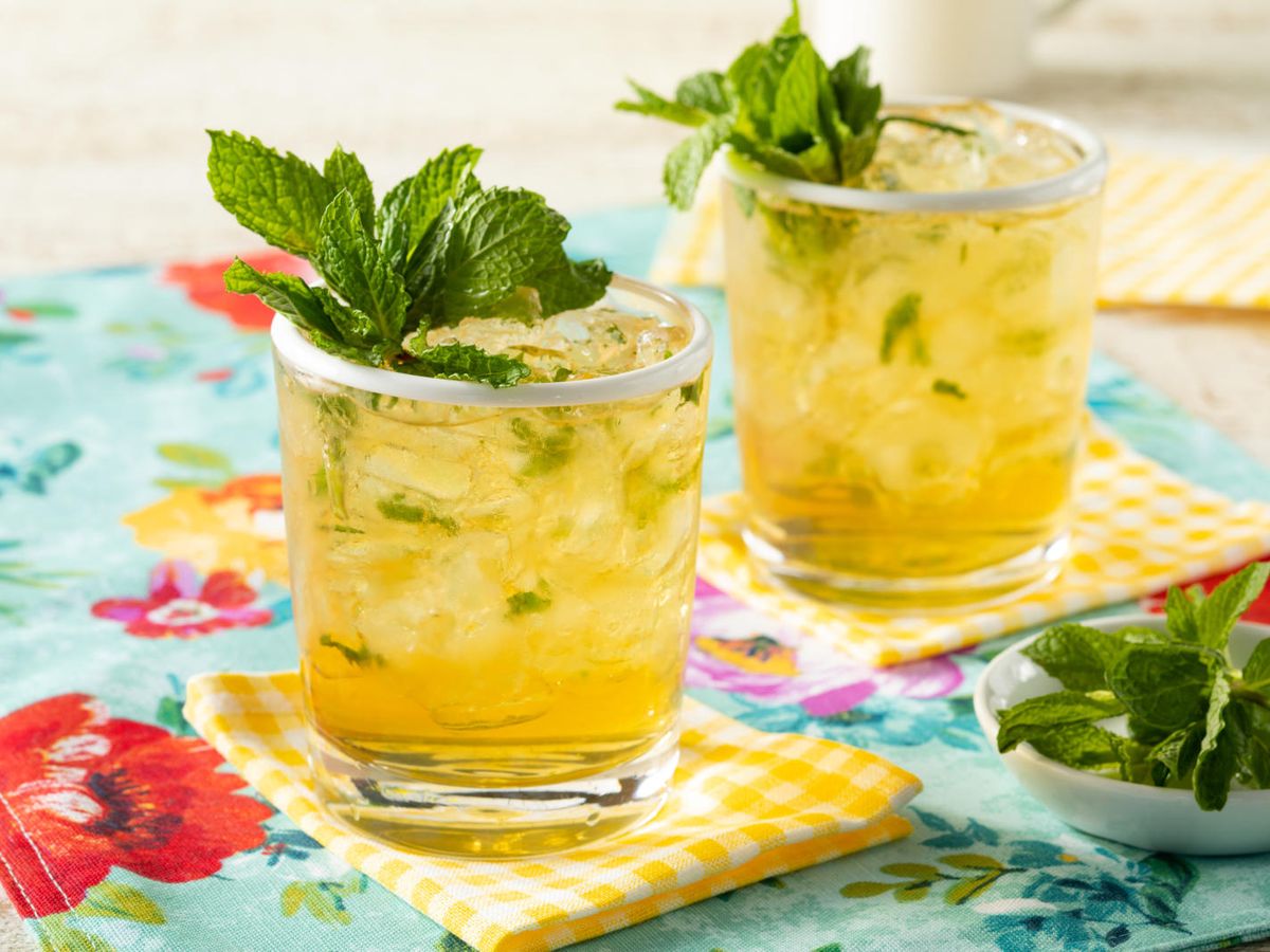 How To Make A Perfect Mint Julep Recipes Net