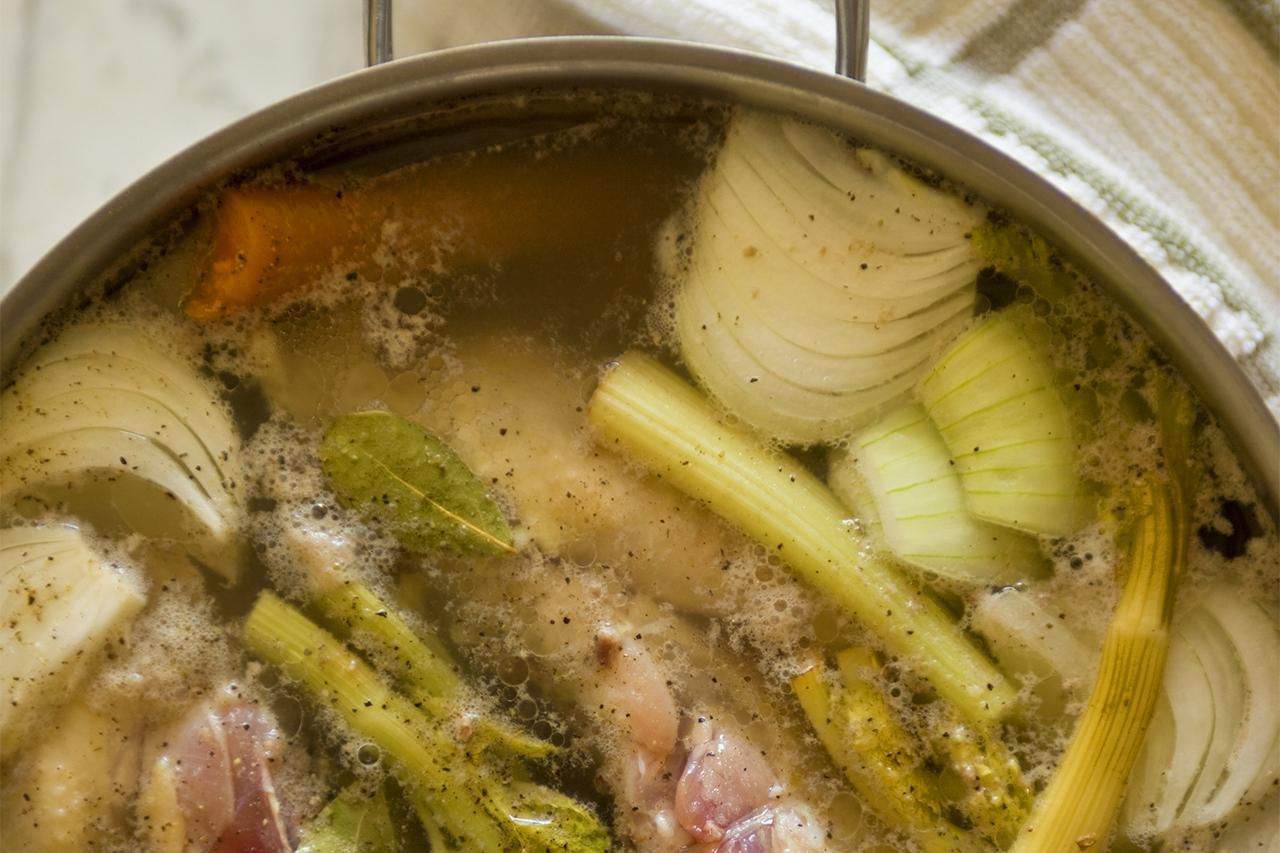 how-to-make-chicken-stock