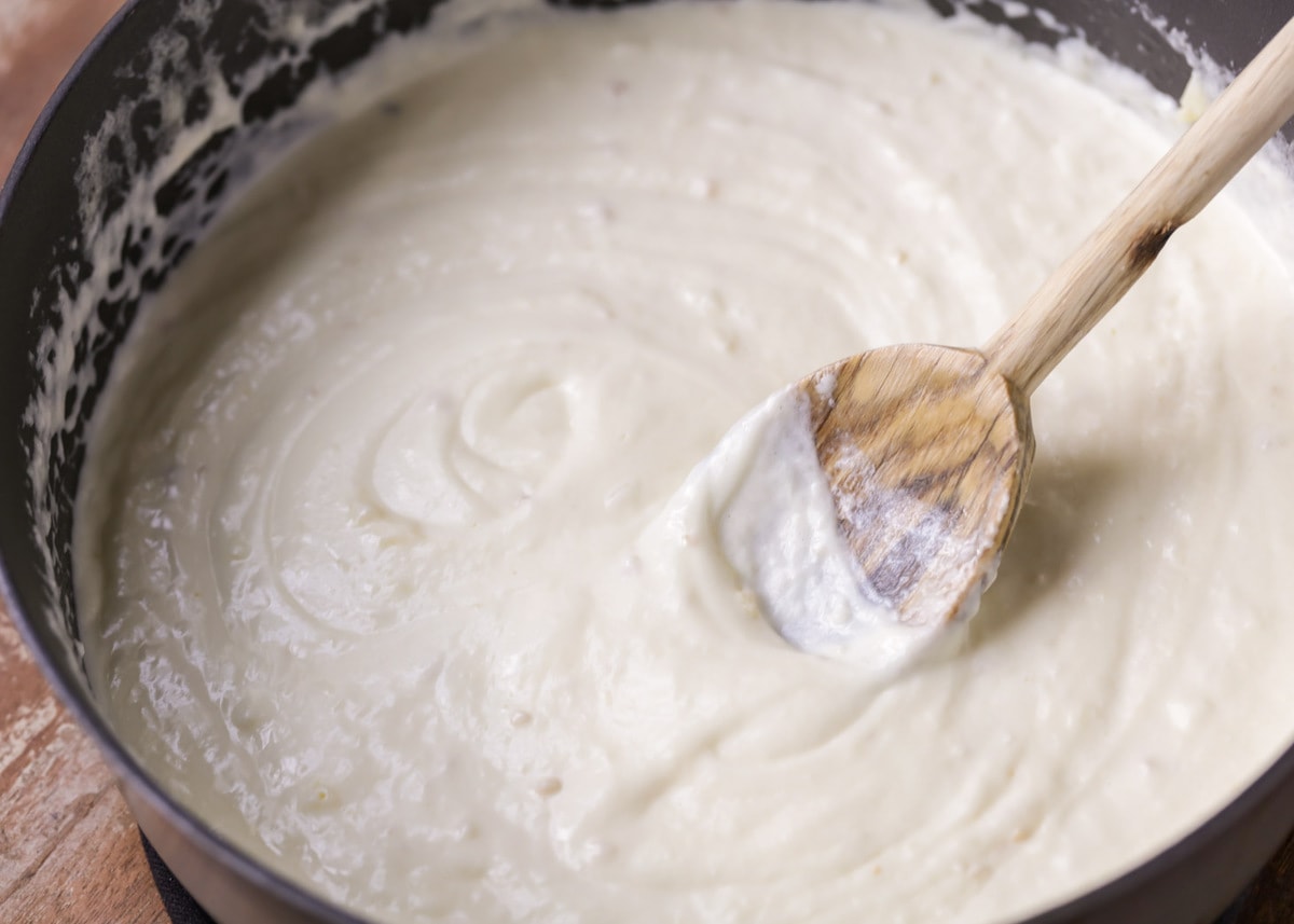 how-to-make-creamy-white-sauce