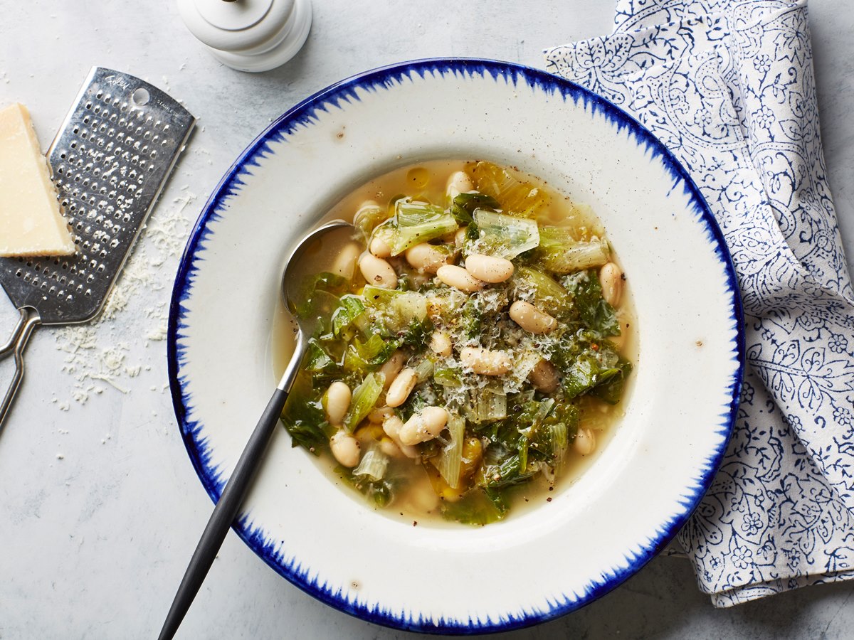 how-to-make-escarole-soup