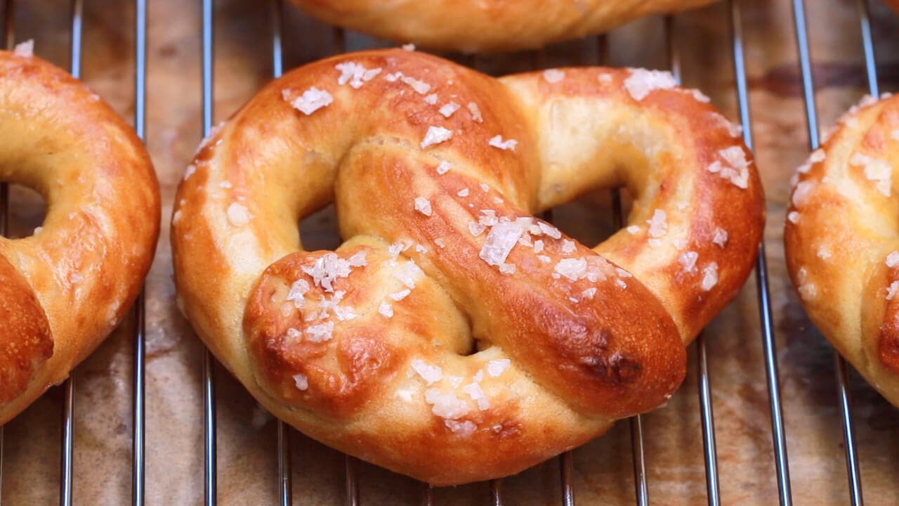 how-to-make-homemade-soft-pretzels