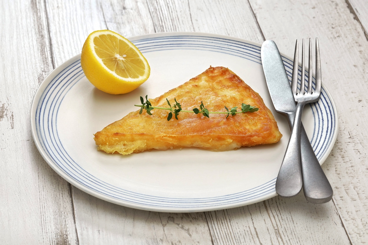 How to Make Saganaki , the Greek Fried-Cheese Appetizer - Recipes.net