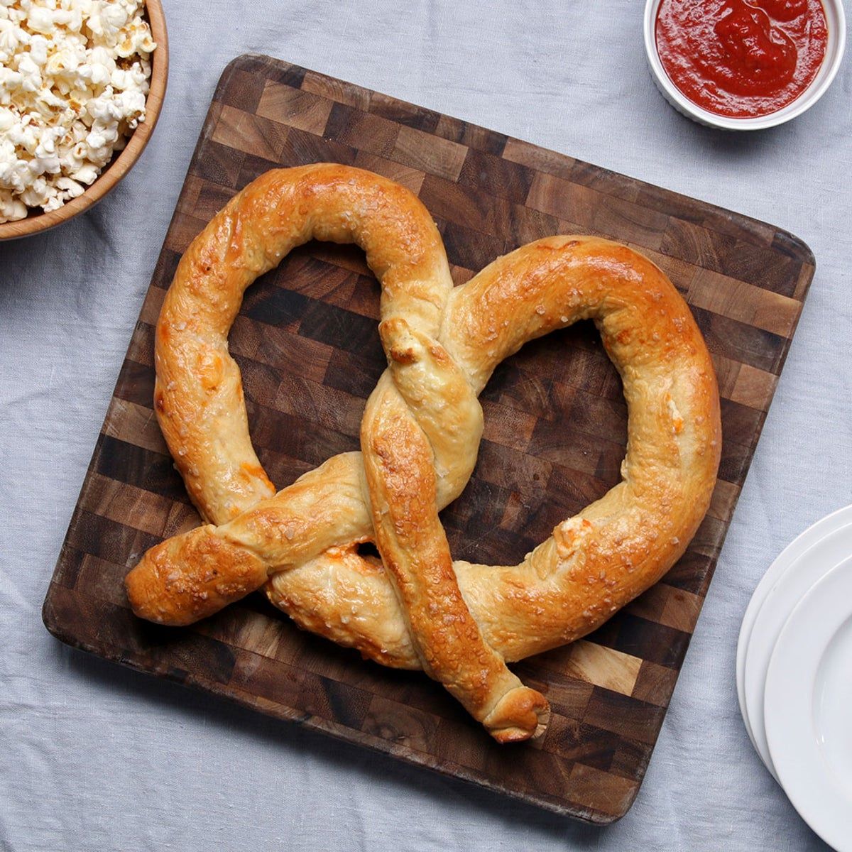 how-to-make-stuffed-pretzels