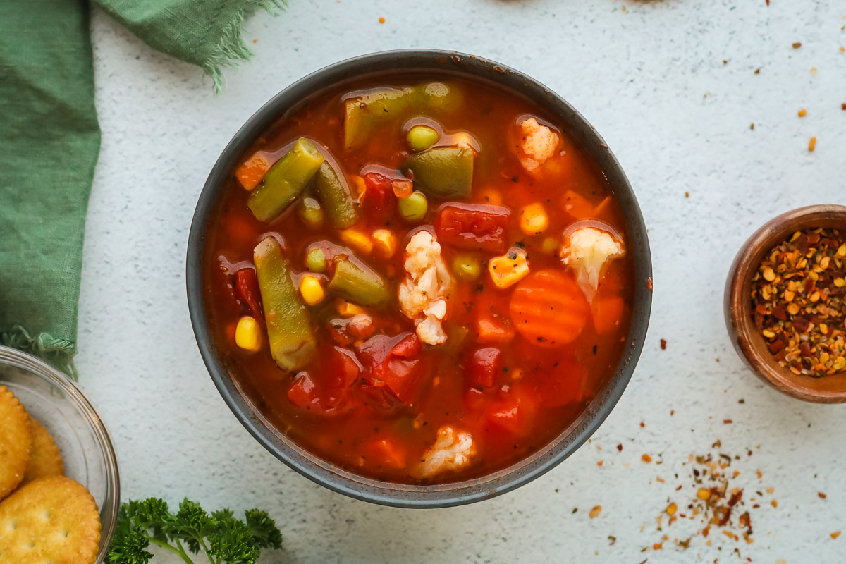how-to-make-tomato-based-vegetable-soup