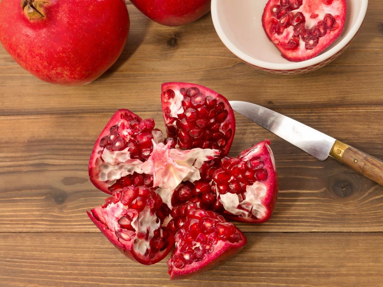 how-to-prepare-a-pomegranate