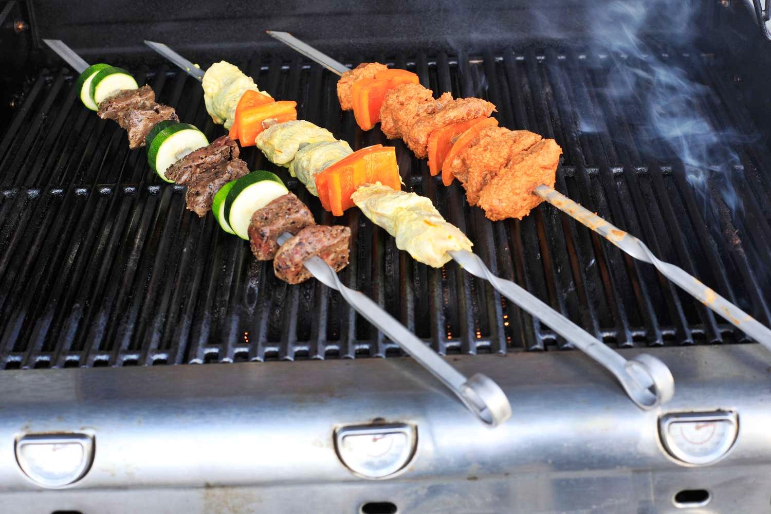 how-to-set-up-your-grill-for-better-skewers-kebabs-and-yakitori