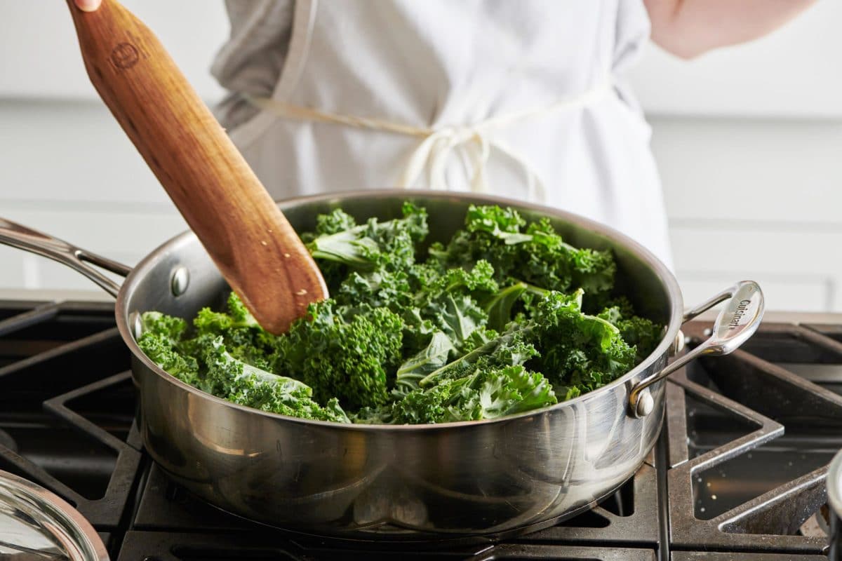 how-to-steam-kale-on-stove