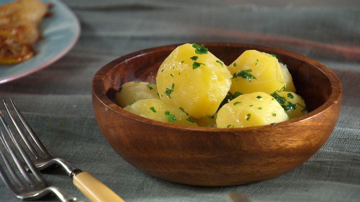 how-to-steam-potatoes
