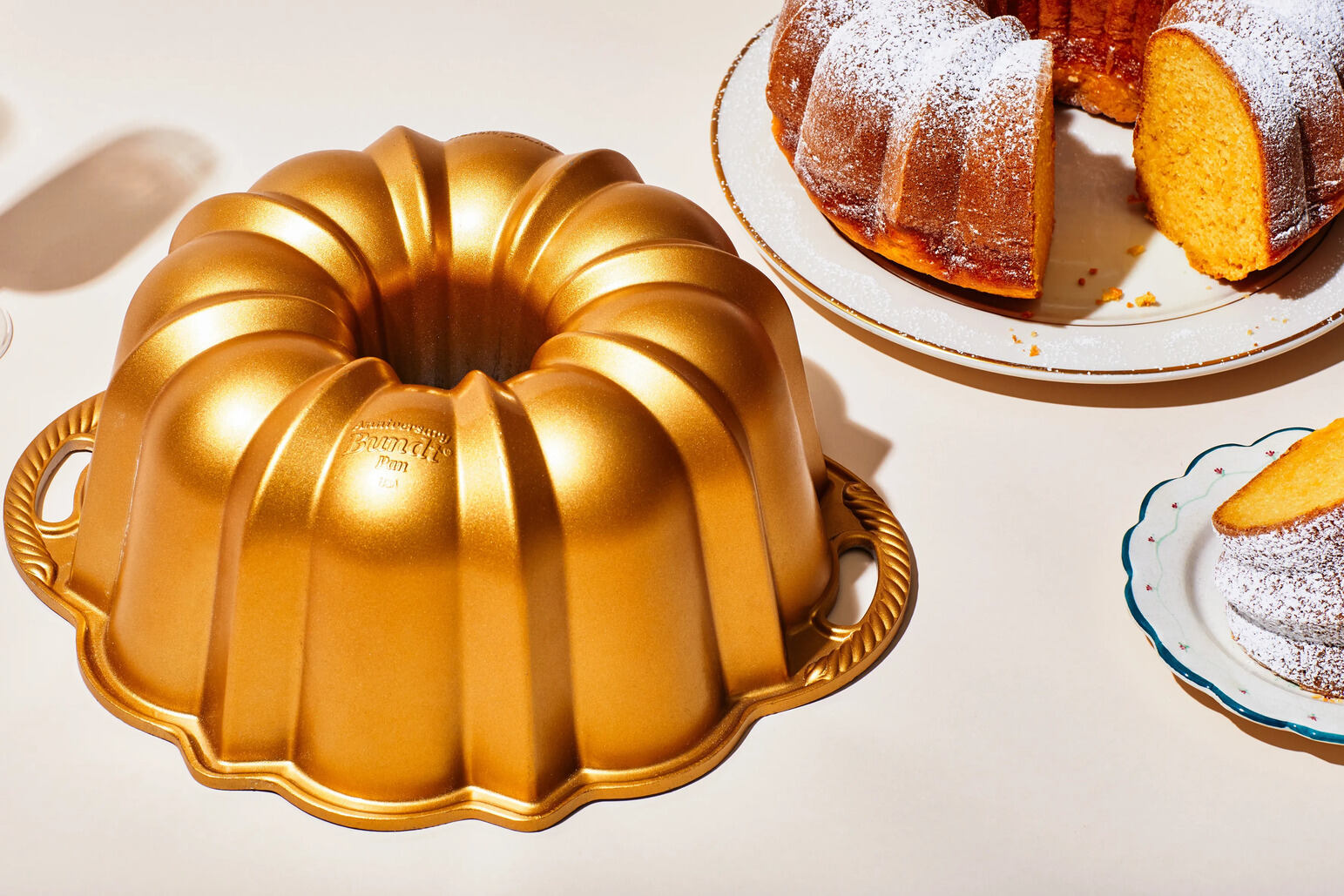 how-to-use-a-bundt-pan