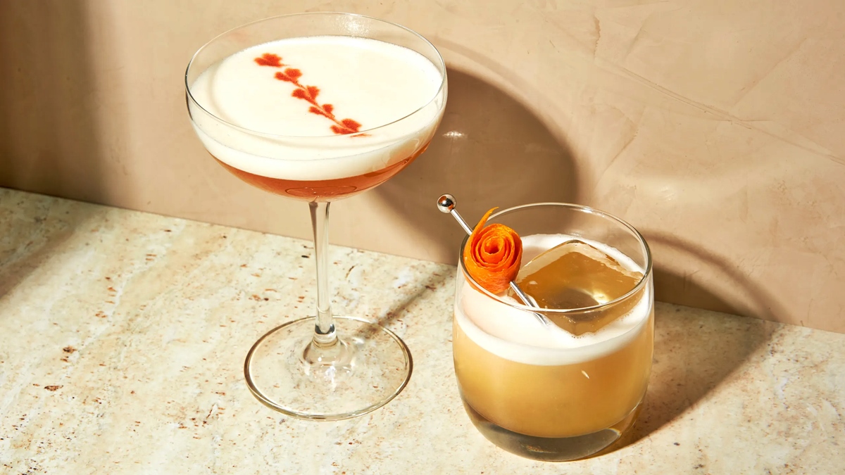 its-time-to-bring-back-the-amaretto-sour