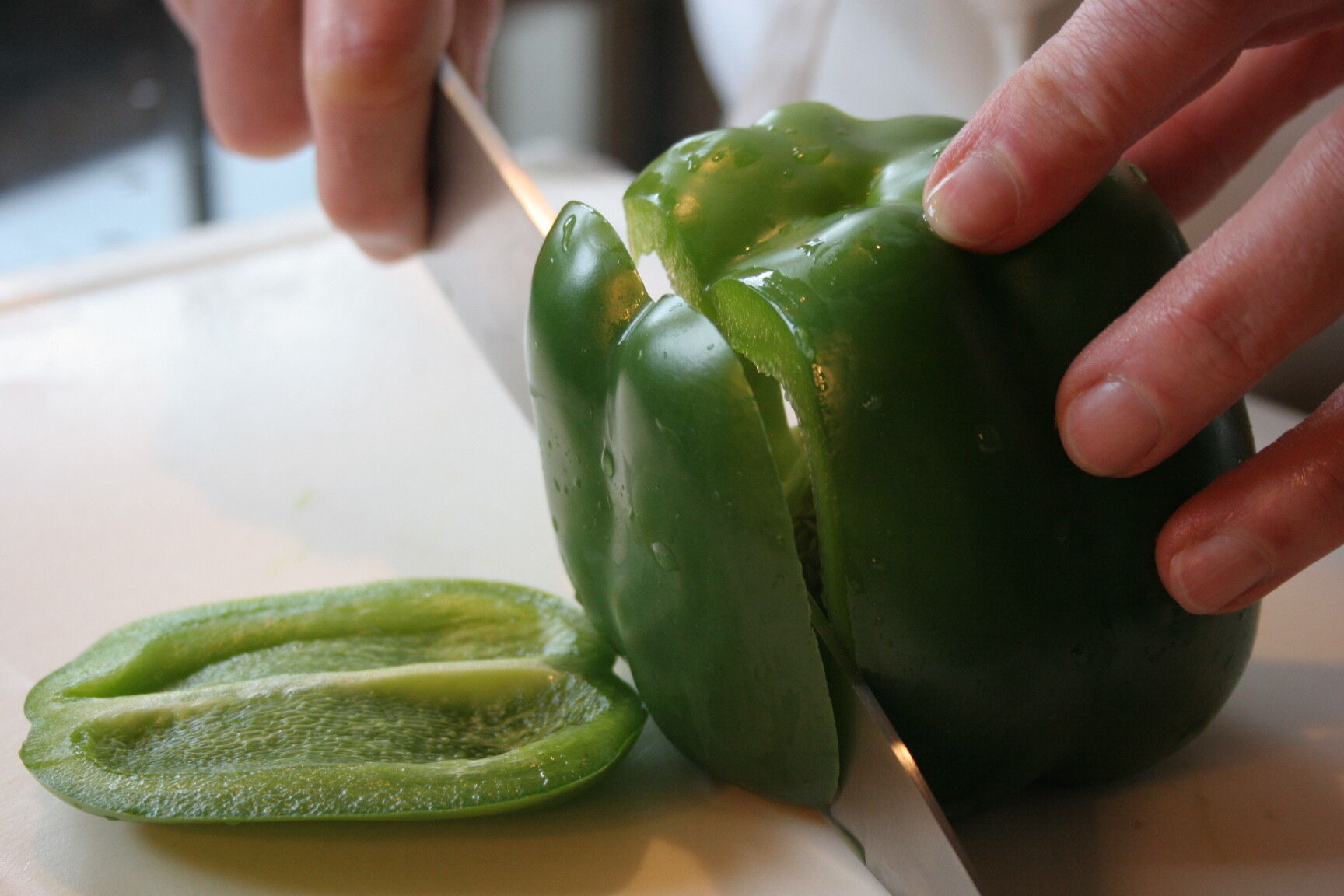 knife-skills-how-to-cut-a-bell-pepper