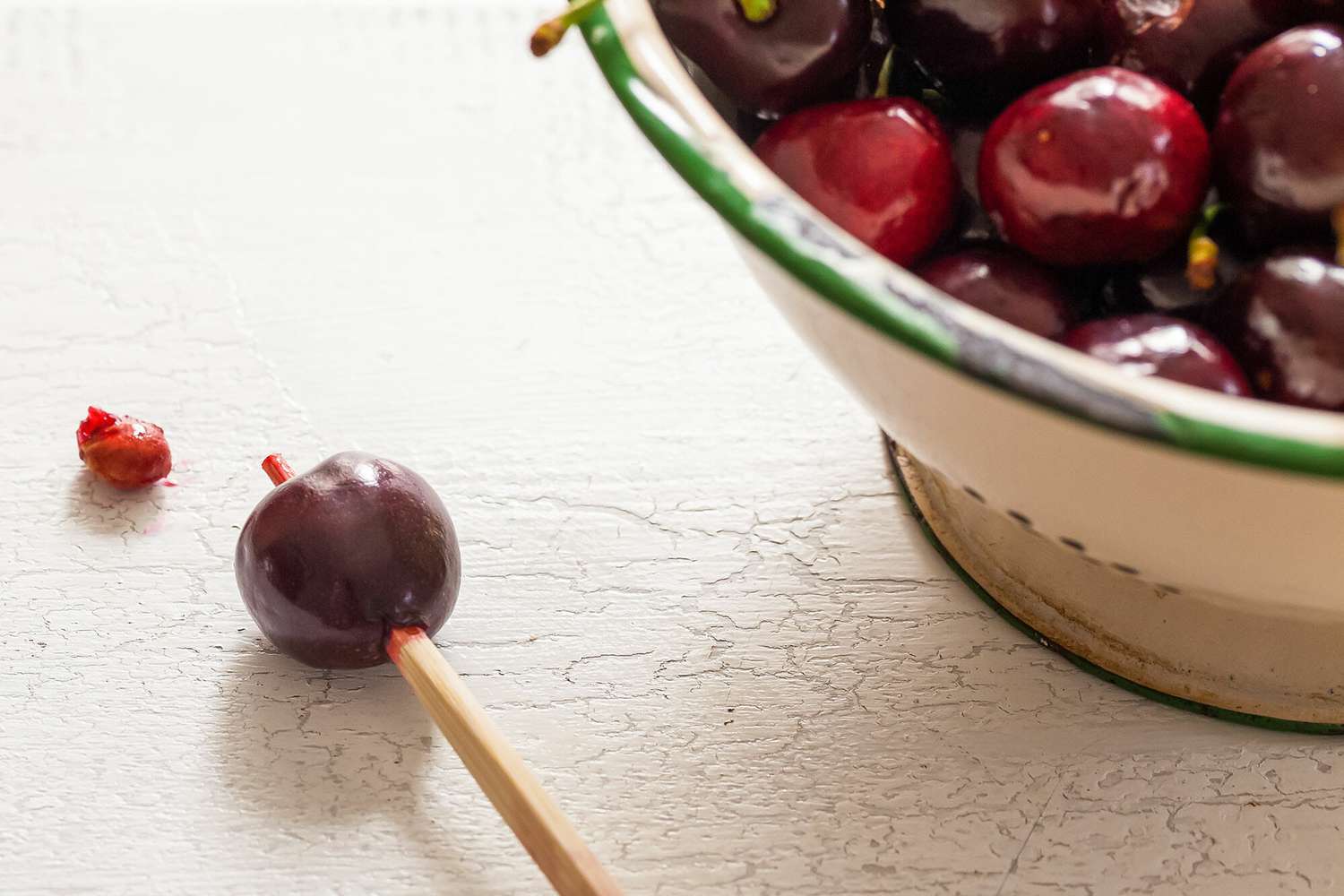 learn-how-to-pit-cherries