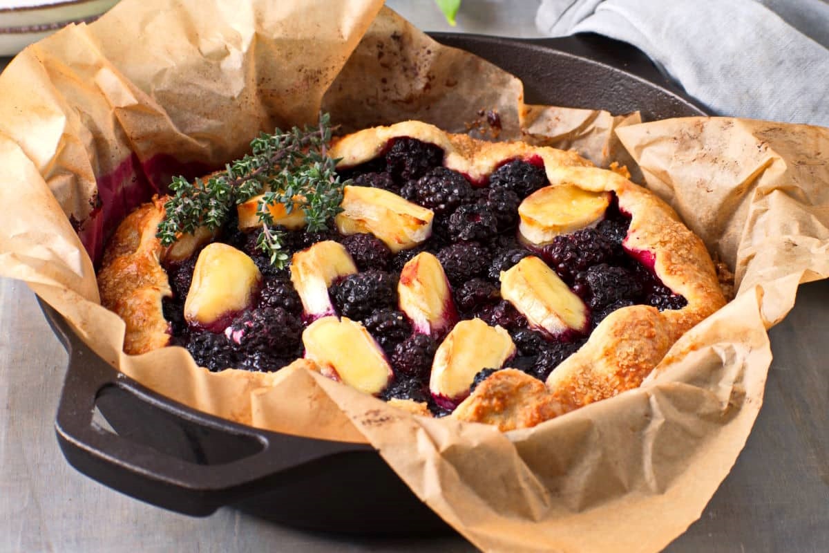 put-aside-your-pie-plate-and-make-this-blackberry-thyme-galette