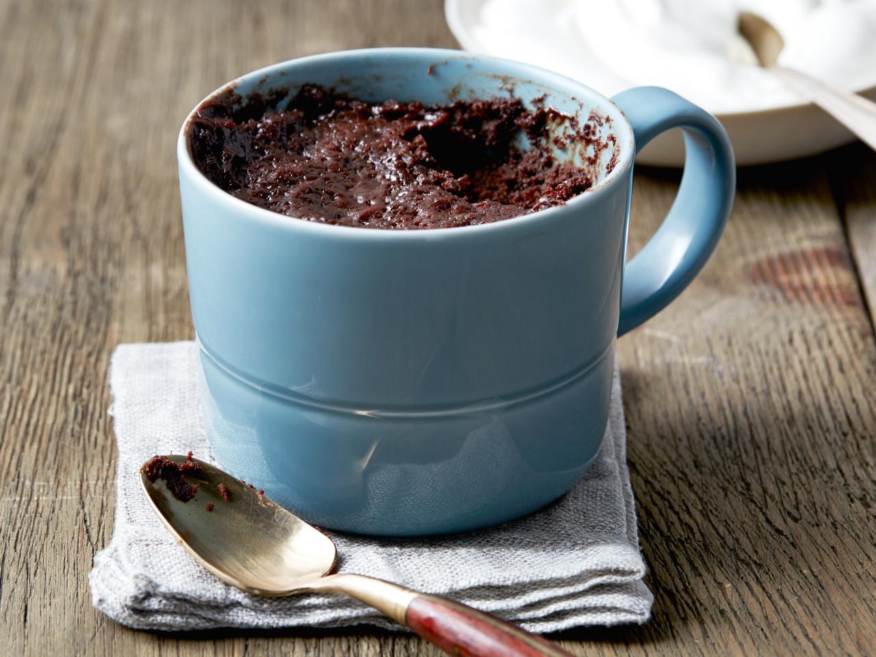 Microwave chocolate cake recipe - BBC Food