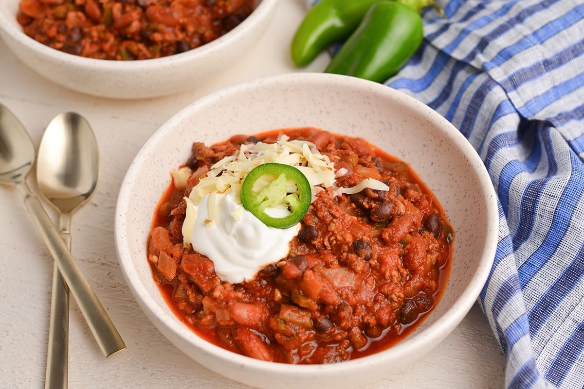 the-pressure-cooker-makes-short-work-of-this-authentic-texas-chile-con-carne