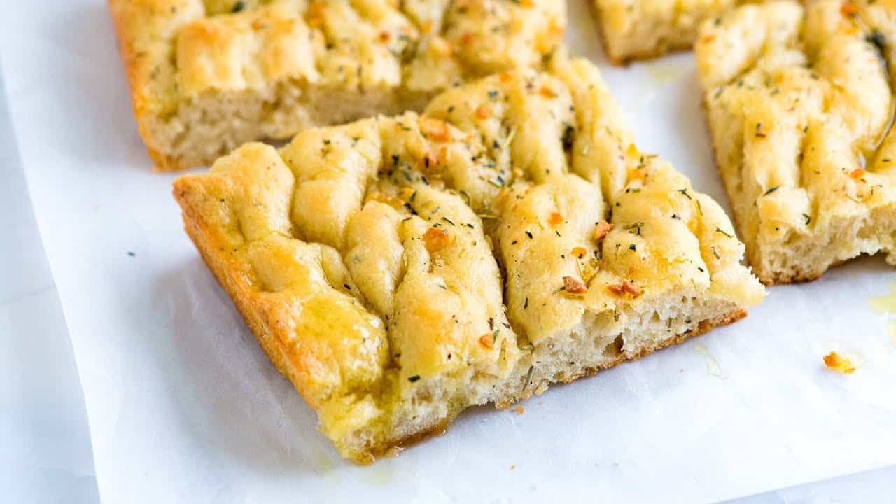 top-10-flavoured-bread-recipes