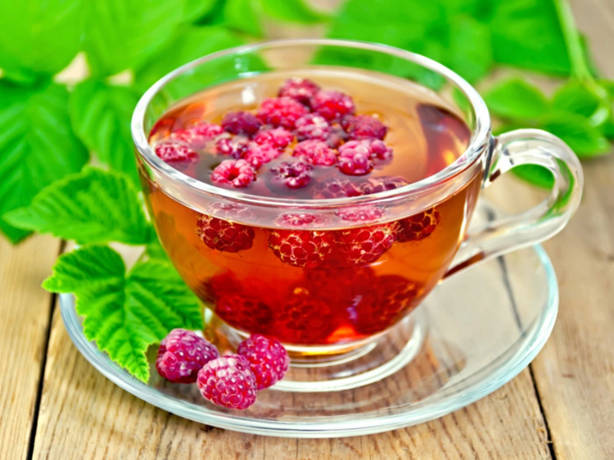 top-9-health-benefits-of-raspberry-leaf-tea