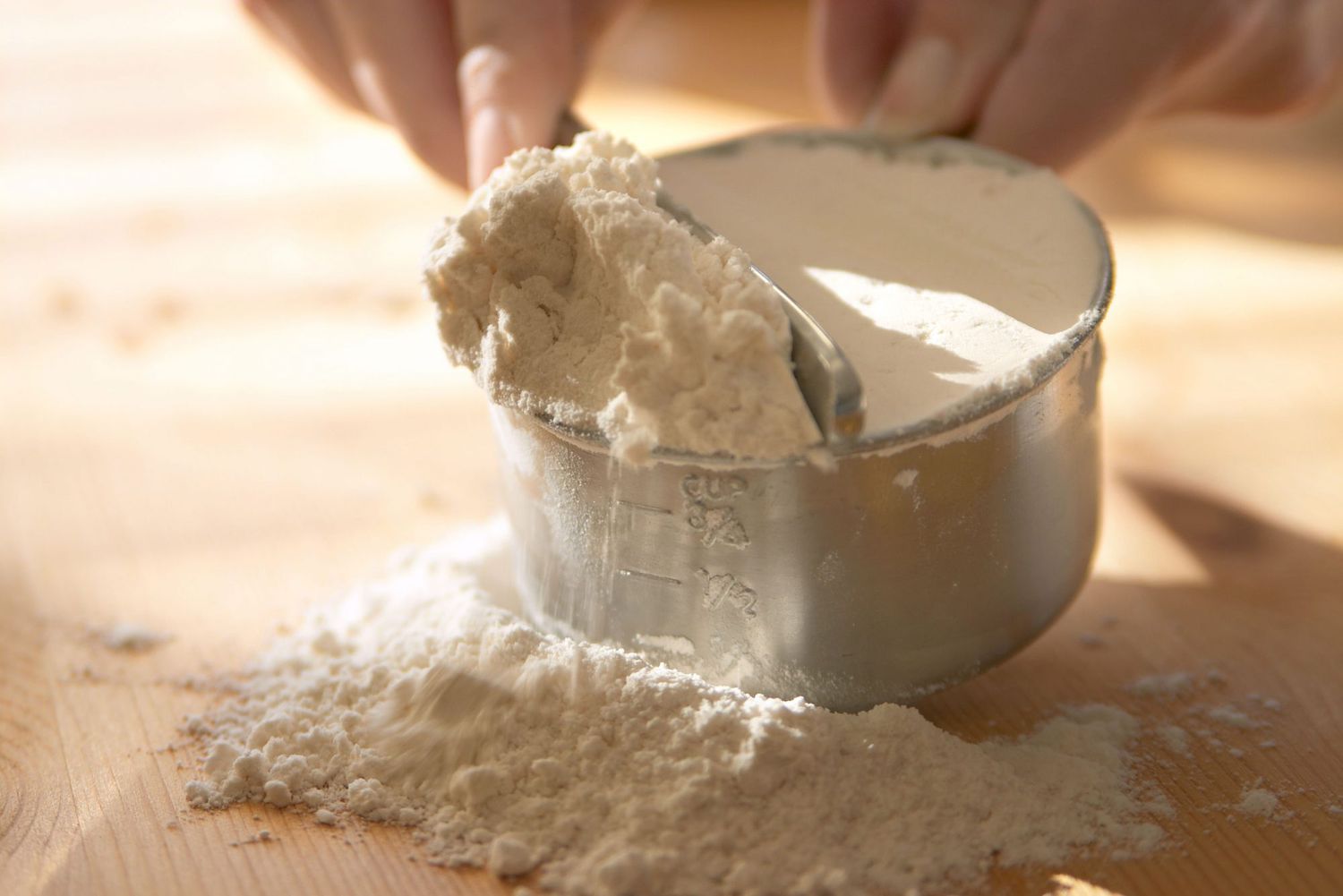what-is-pre-sifted-flour-and-how-to-measure-it