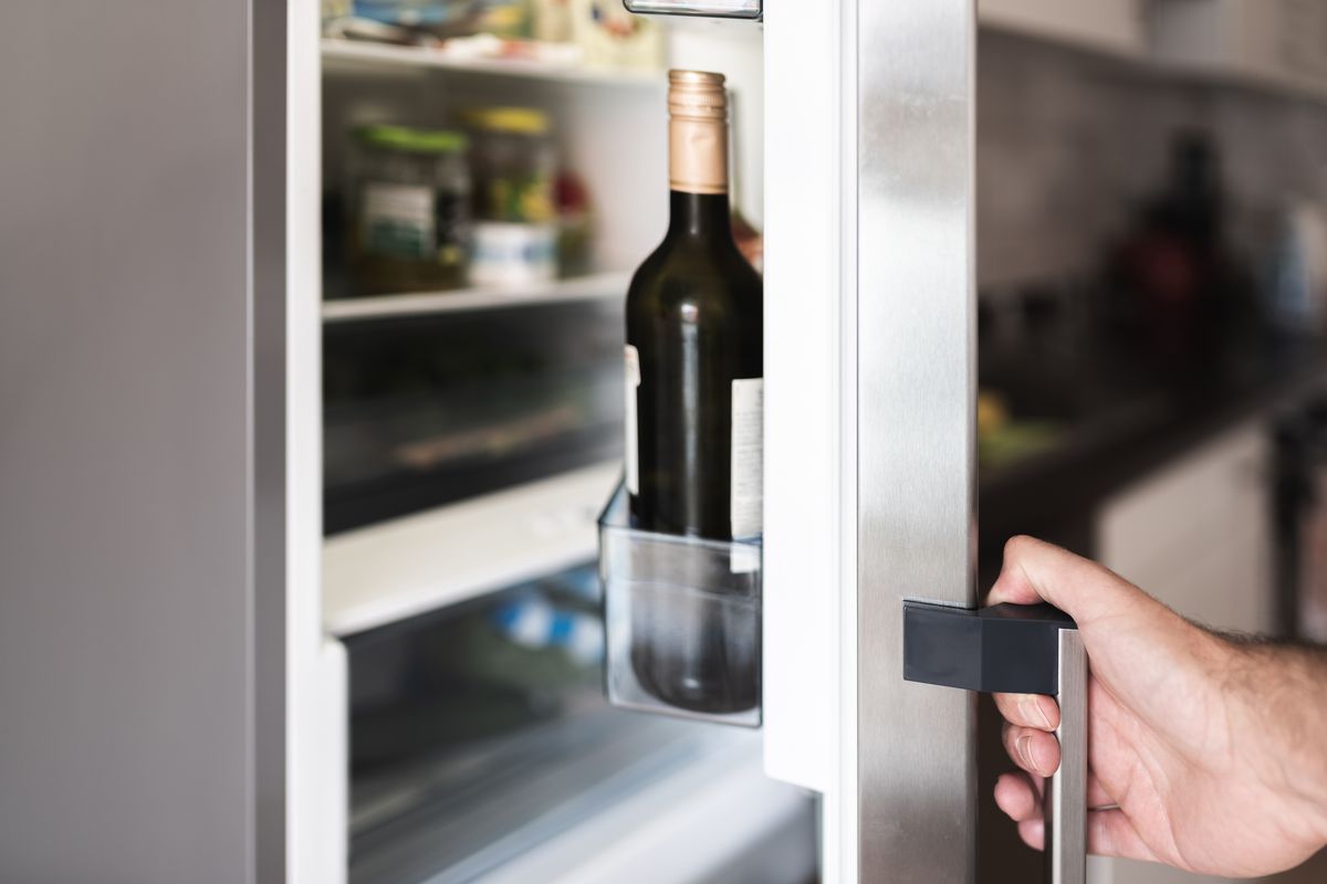 why-you-should-keep-red-wine-in-the-fridge