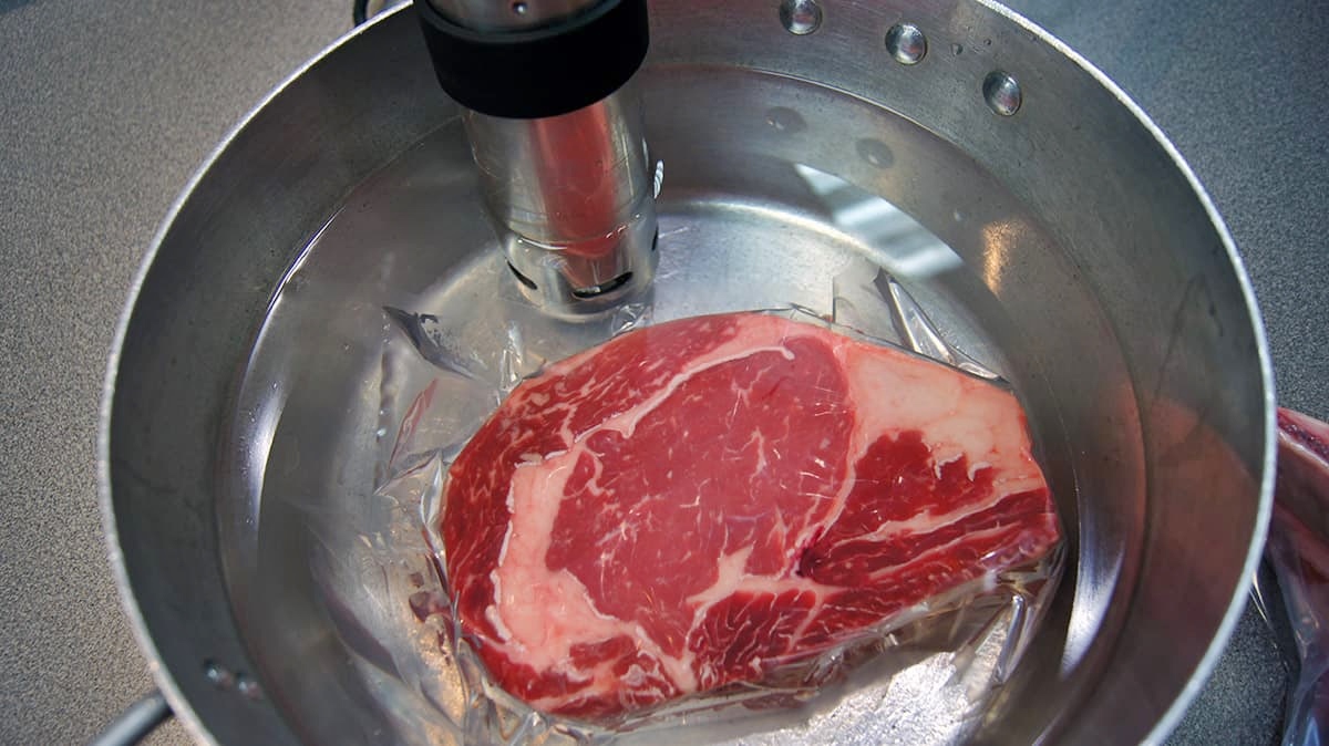 how-to-boil-a-steak-in-the-oven