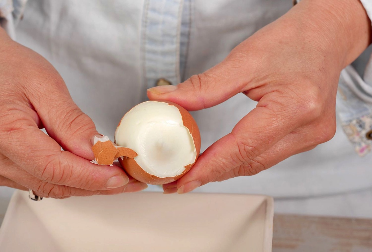 how-to-boil-and-peel-fresh-eggs