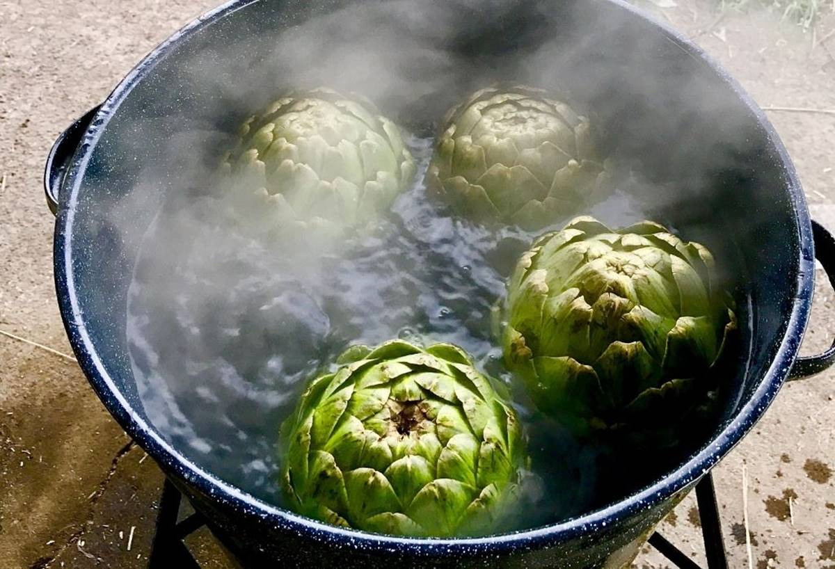 how-to-boil-artichokes-on-the-stove