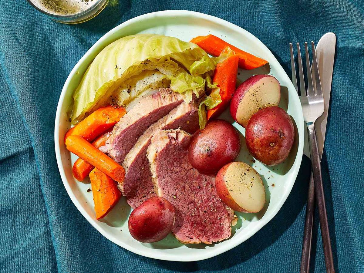 how-to-boil-corned-beef-and-cabbage