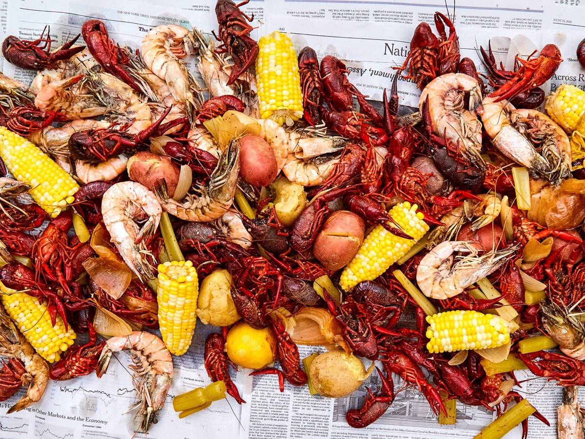 how-to-boil-crawfish-cajun-style