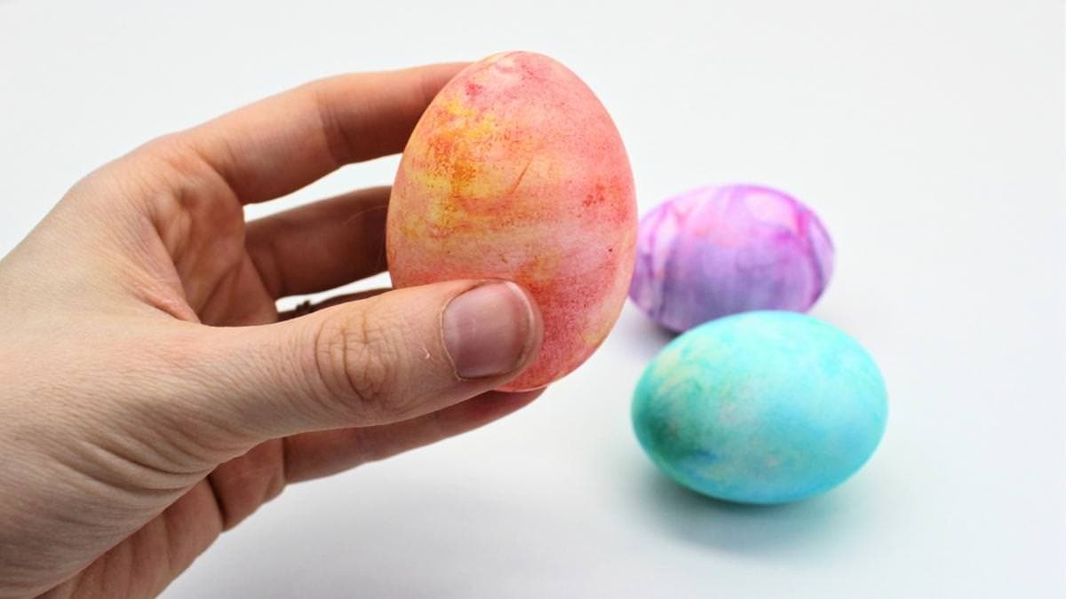 how-to-boil-easter-eggs-without-cracking