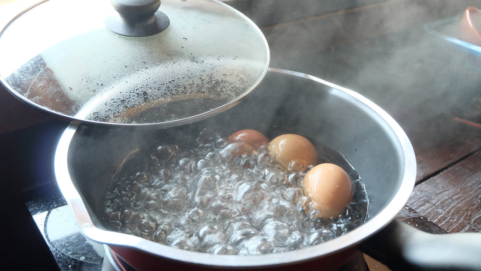 how-to-boil-eggs-with-baking-soda