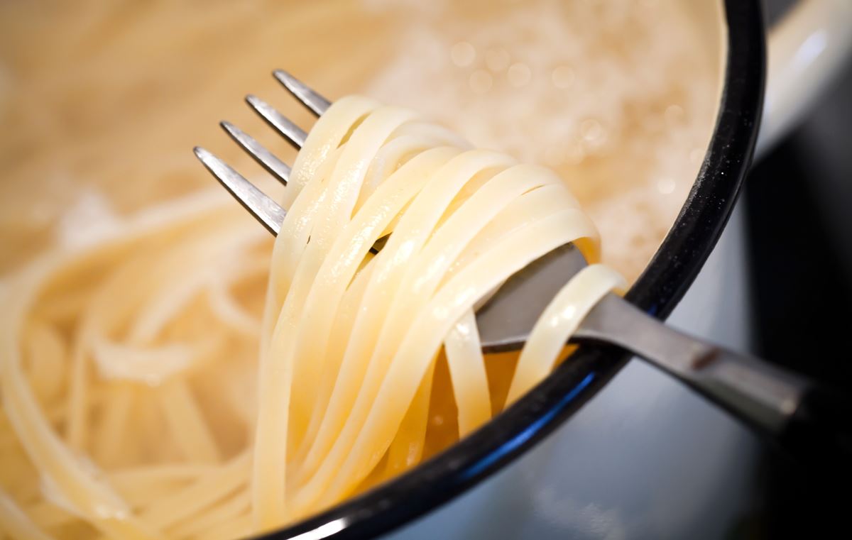how-to-boil-fettuccine-pasta