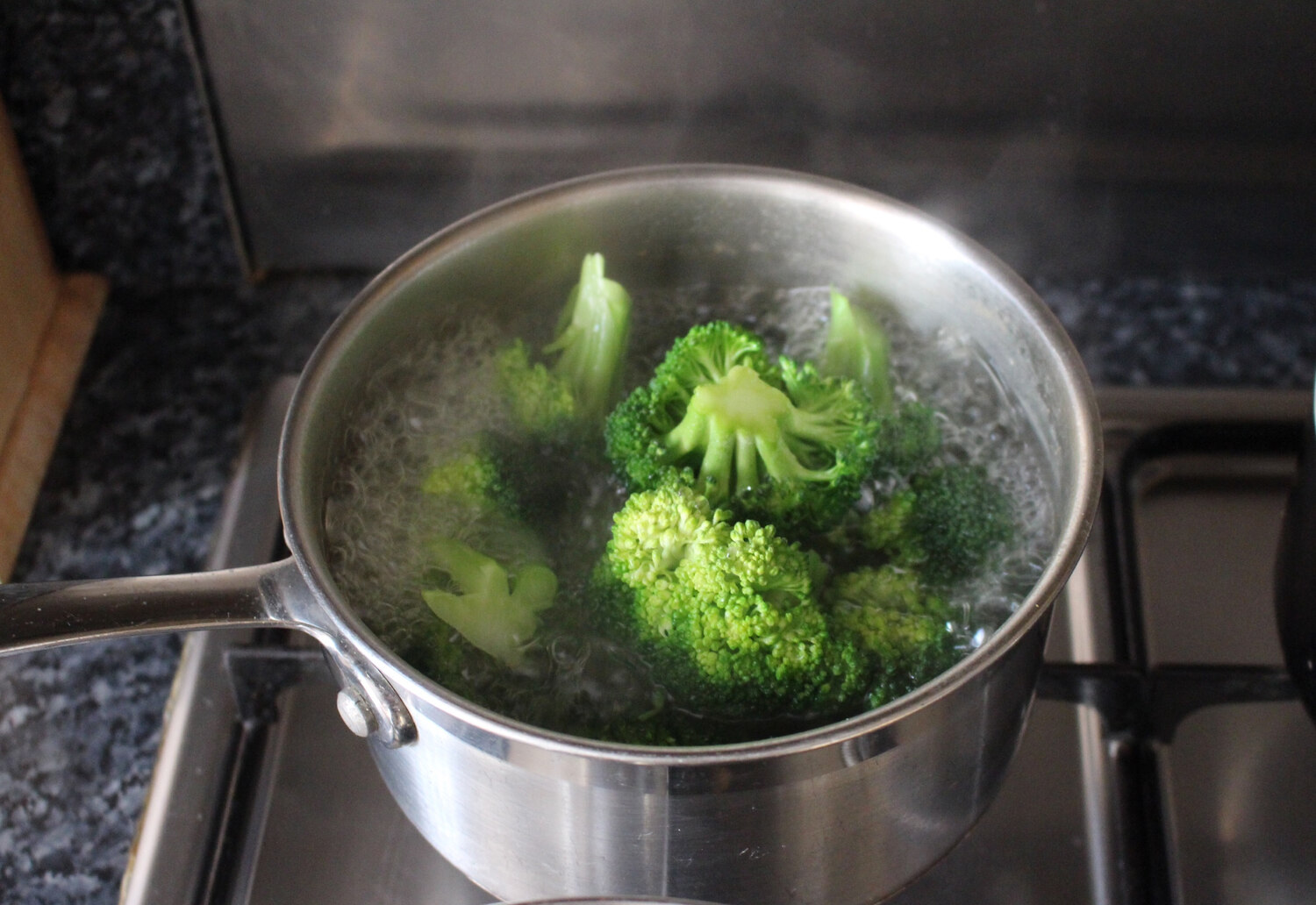 how-to-boil-fresh-broccoli