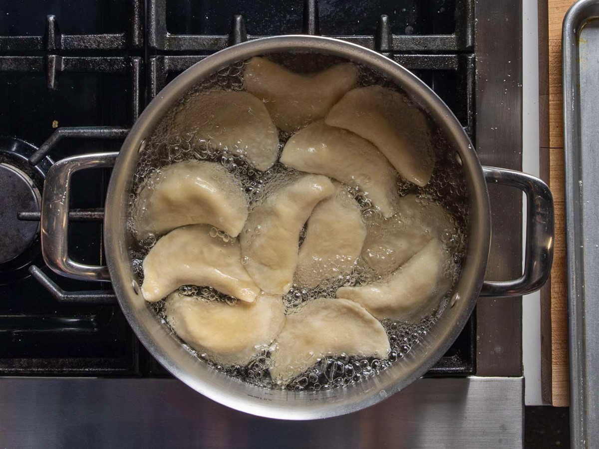 how-to-boil-pierogi