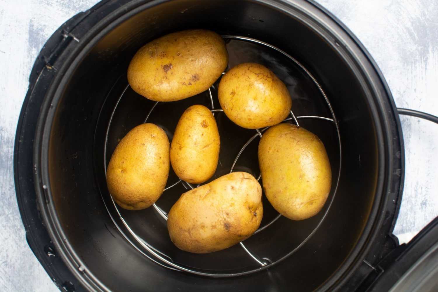 Instant pot baked potatoes best sale without trivet