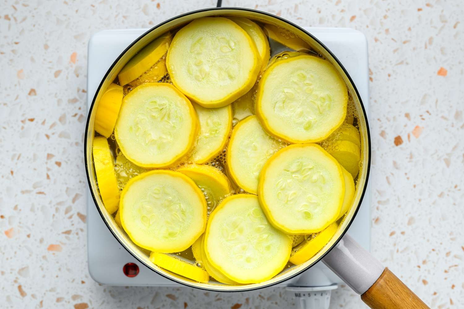 how-to-boil-yellow-squash