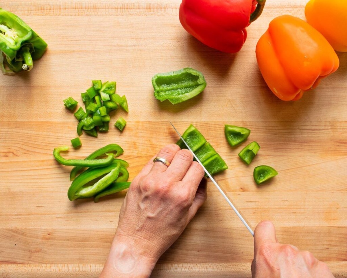 how-to-chop-a-bell-pepper-gordon-ramsay