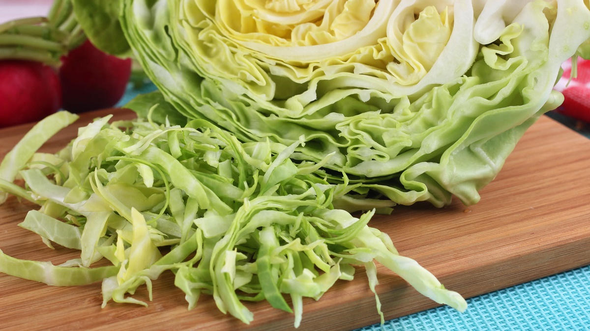how-to-chop-a-cabbage