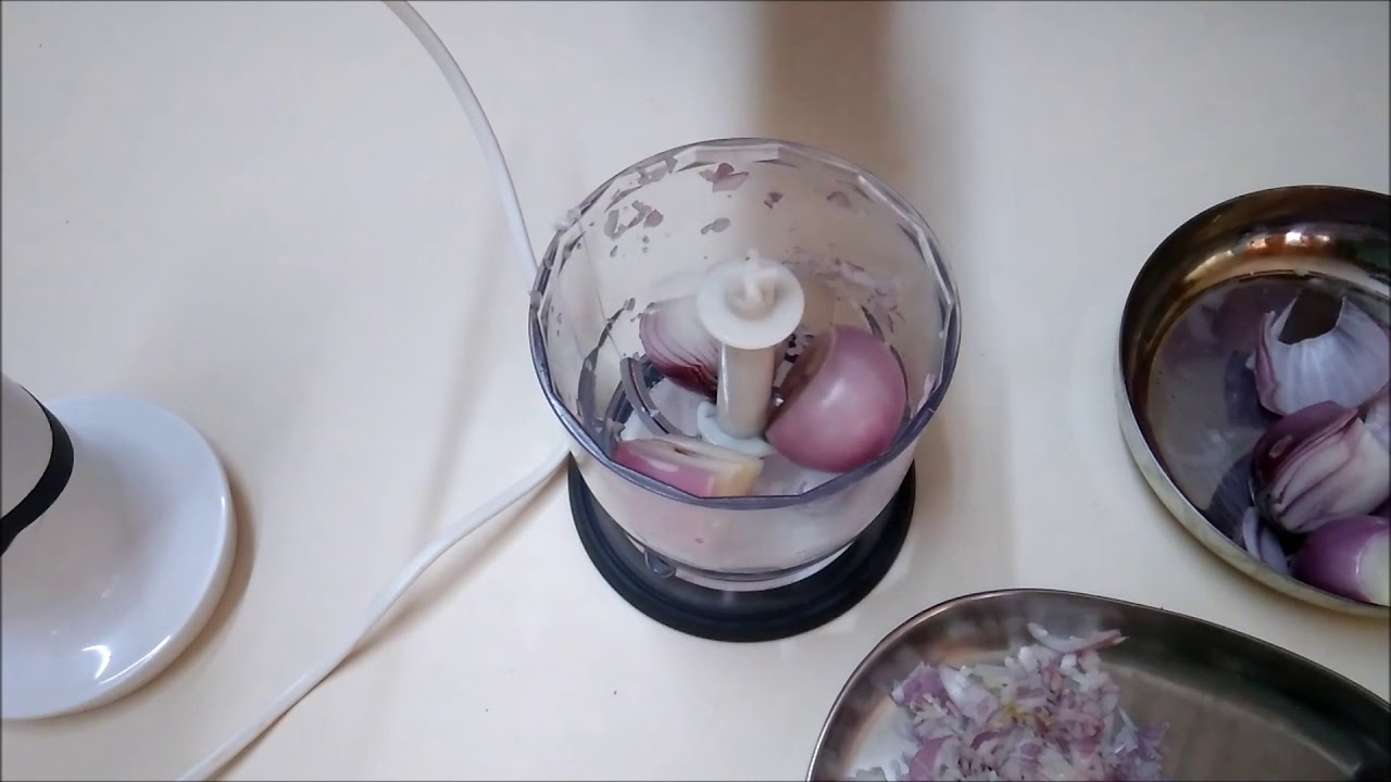 how-to-chop-an-onion-in-a-blender