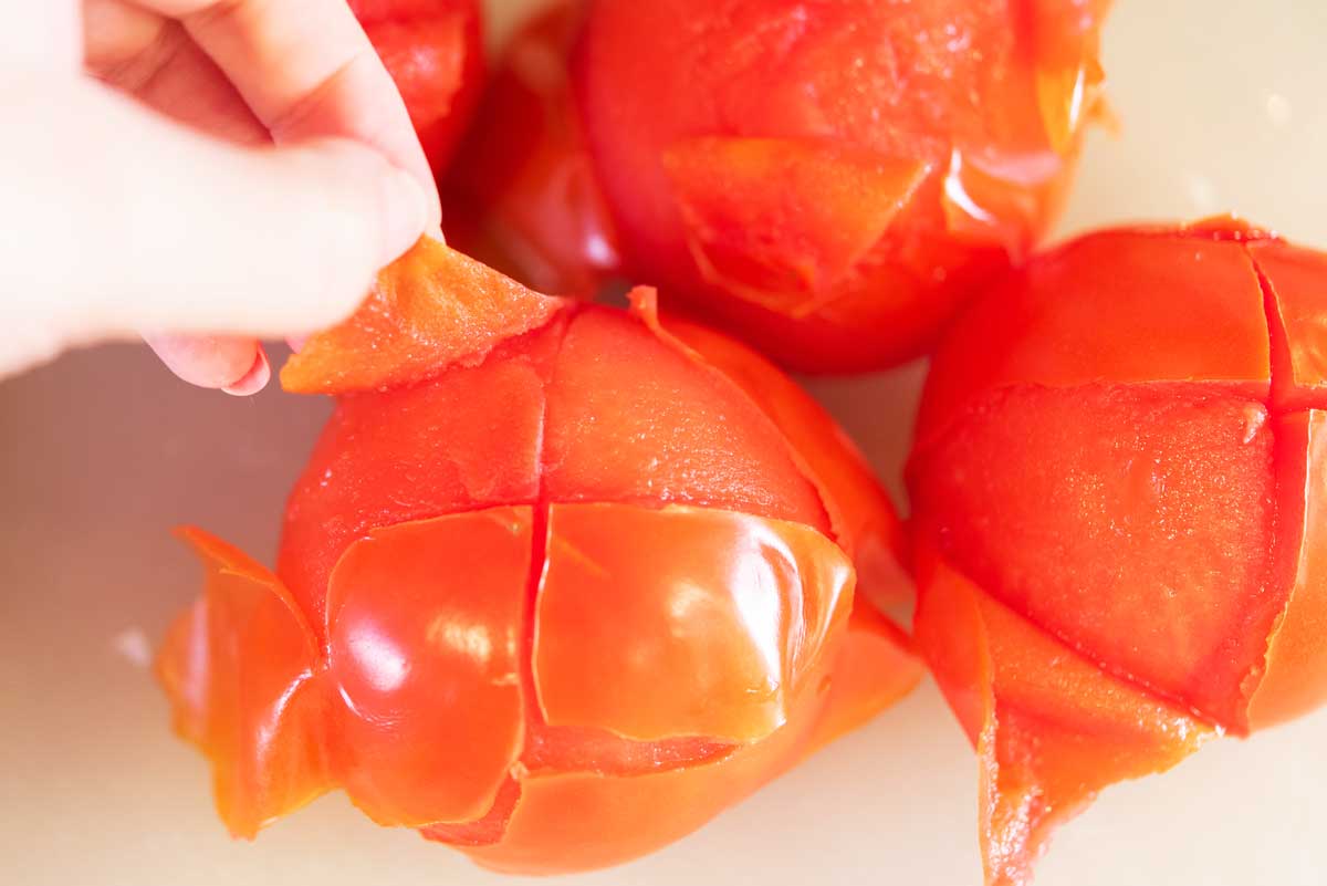 how-to-chop-and-peel-tomatoes