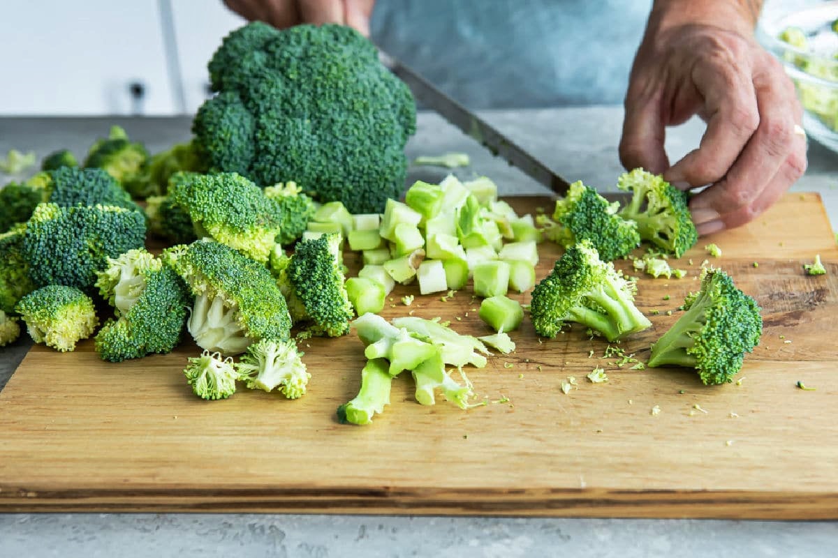 how-to-chop-broccoli