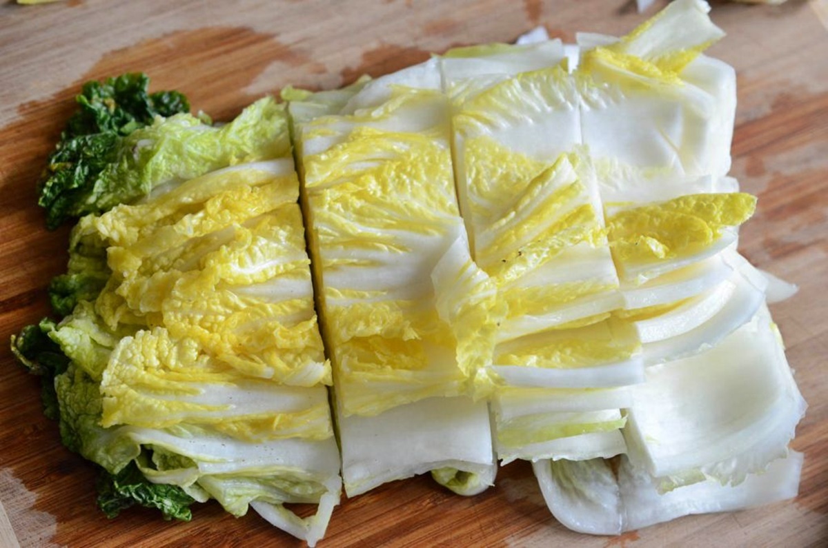 how-to-chop-cabbage-for-kimchi